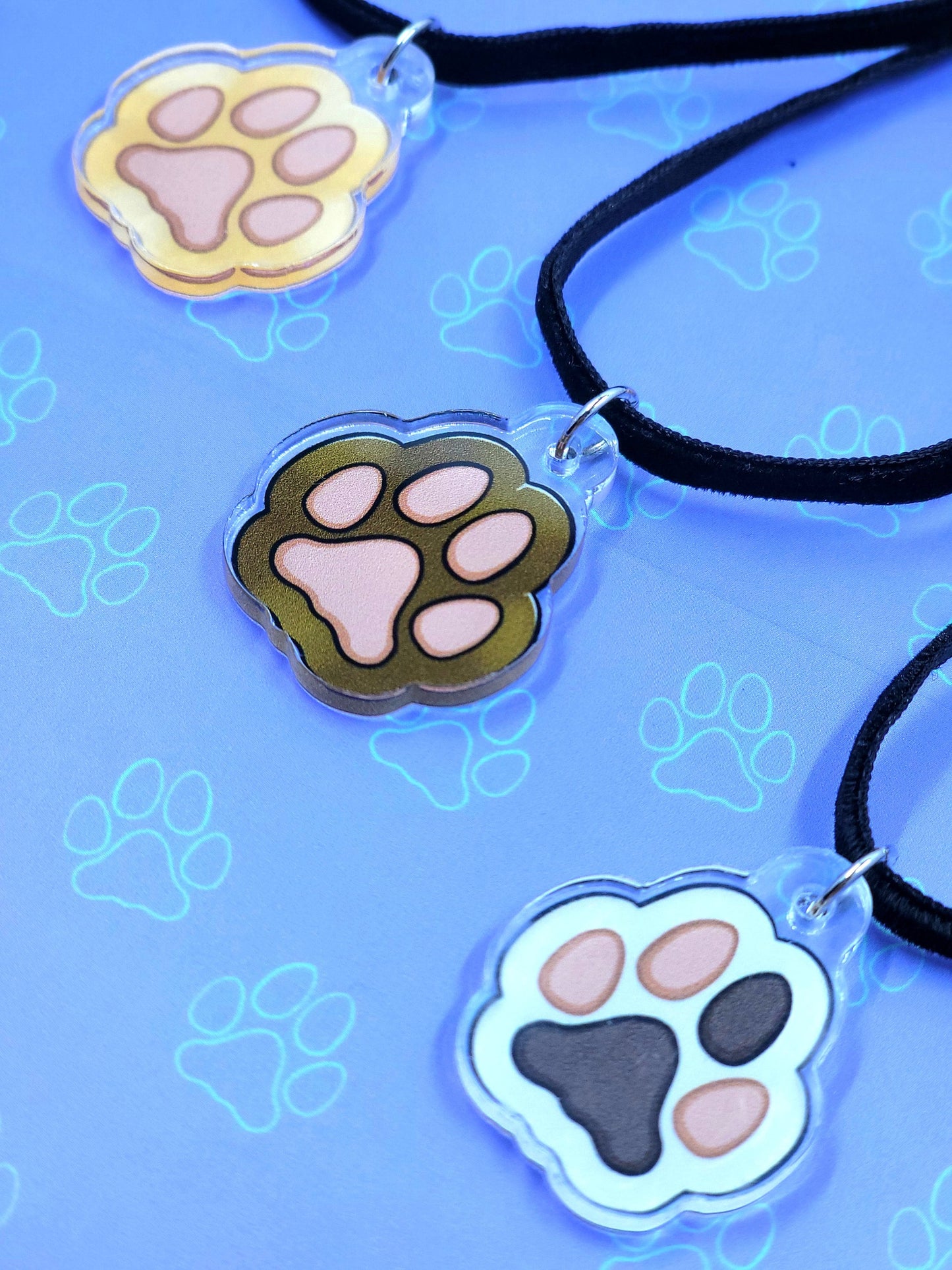 Cat-Paw-Acrylic-Choker-Necklace - Toe Beans Charm - Cat Necklace -  Acrylic Charm Black Velvet Choker Necklace - 1" x 1"