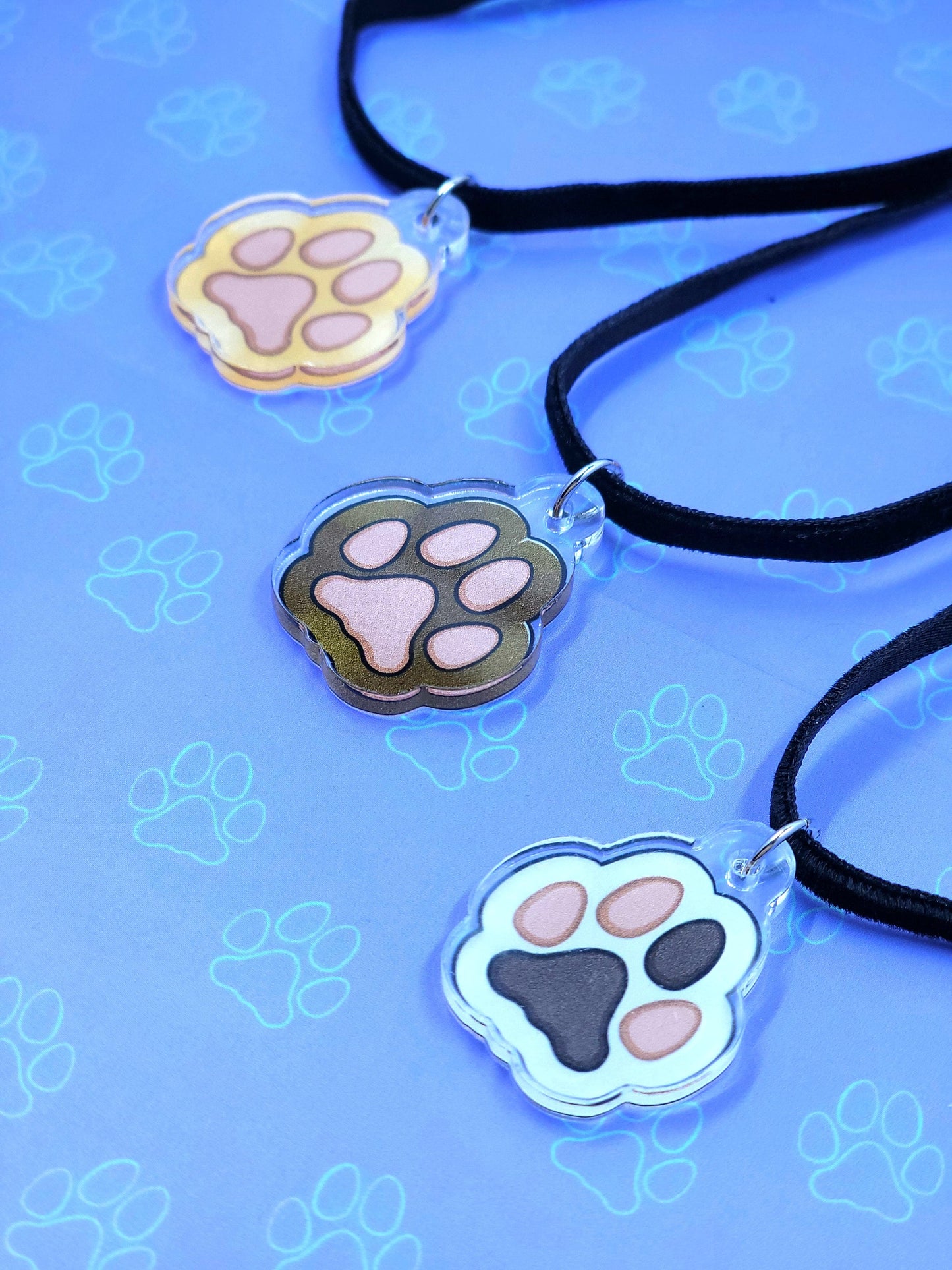 Cat-Paw-Acrylic-Choker-Necklace - Toe Beans Charm - Cat Necklace -  Acrylic Charm Black Velvet Choker Necklace - 1" x 1"